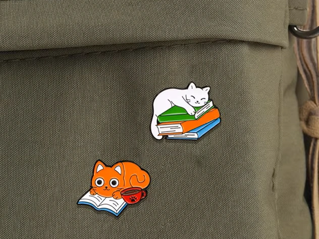 Custom Buy Cat Book Pins Badge Usage Scenarios- CustomBlitz