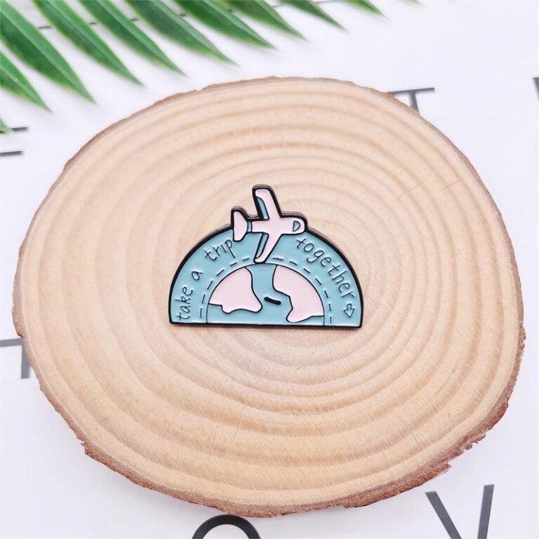 Custom Buy Travel Together Pins Badge Usage Scenarios- CustomBlitz.com